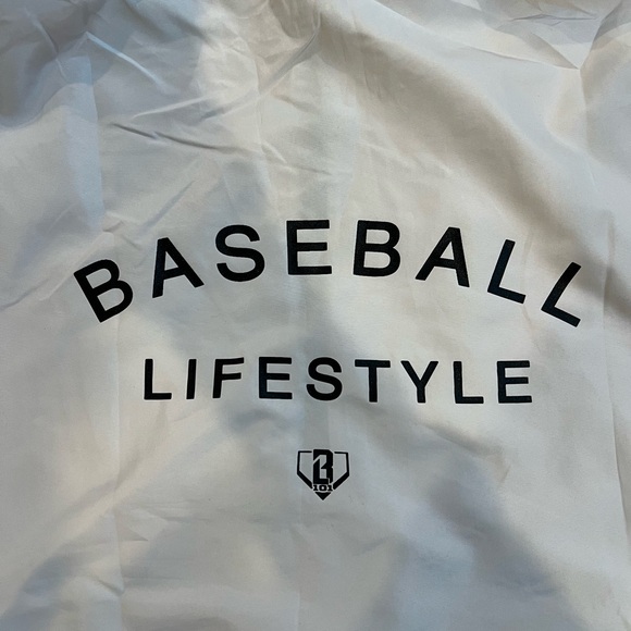 NWOT Baseball Lifestyle 101 Men's White Off White/Cream “Ghost Windbreaker” - Picture 6 of 6